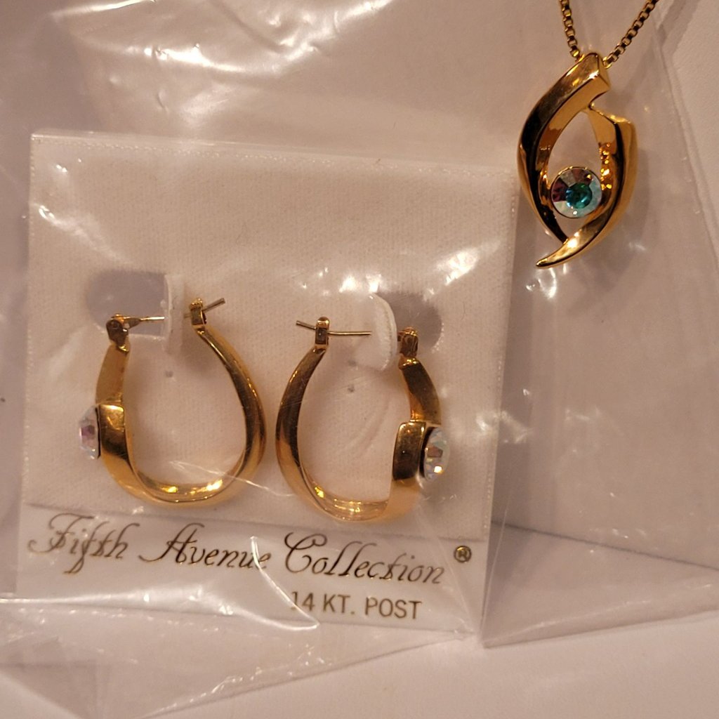 Fifth Avenue Collection Simply Sleek